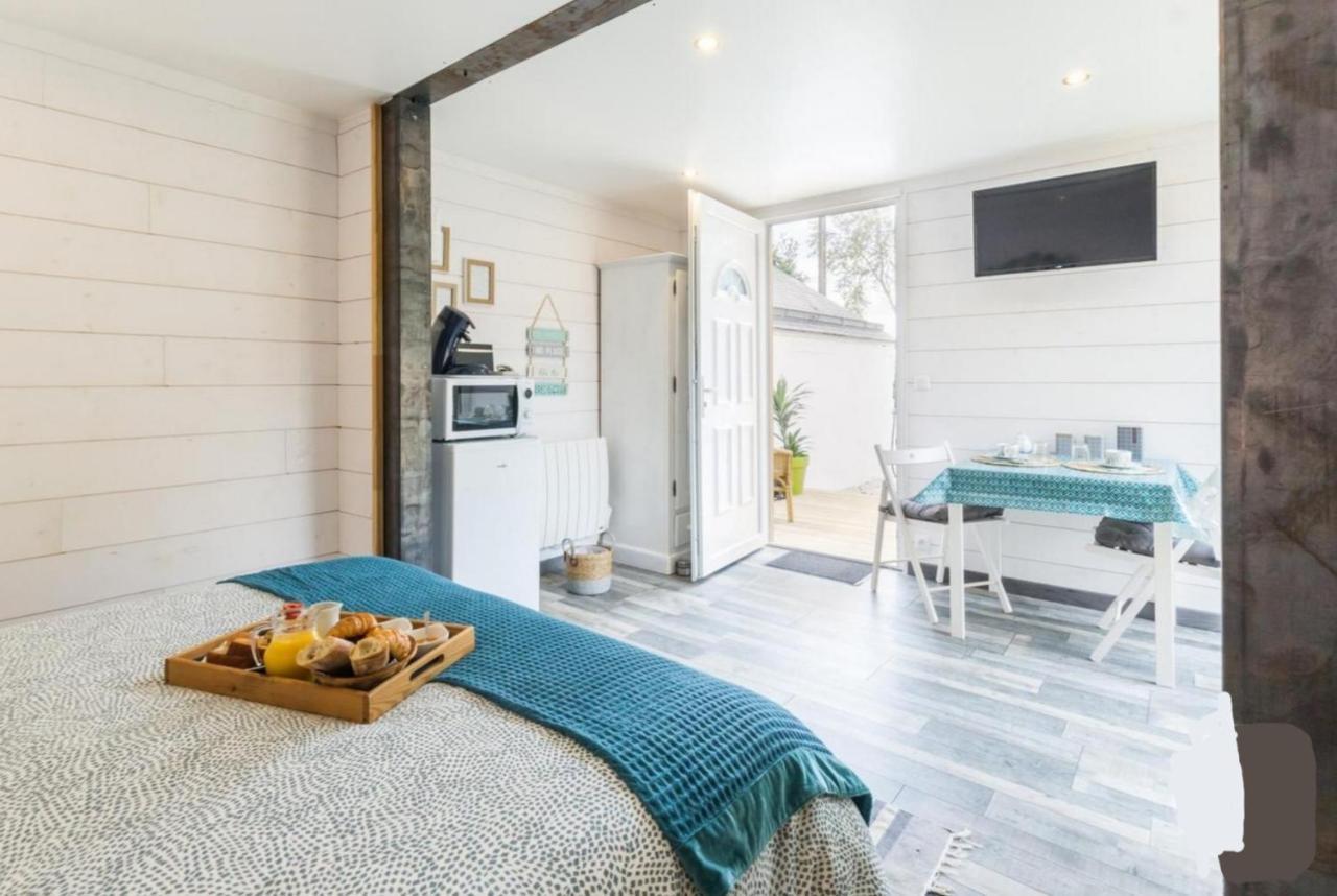 Bed & Breakfast Les Pieds Dans L'eau